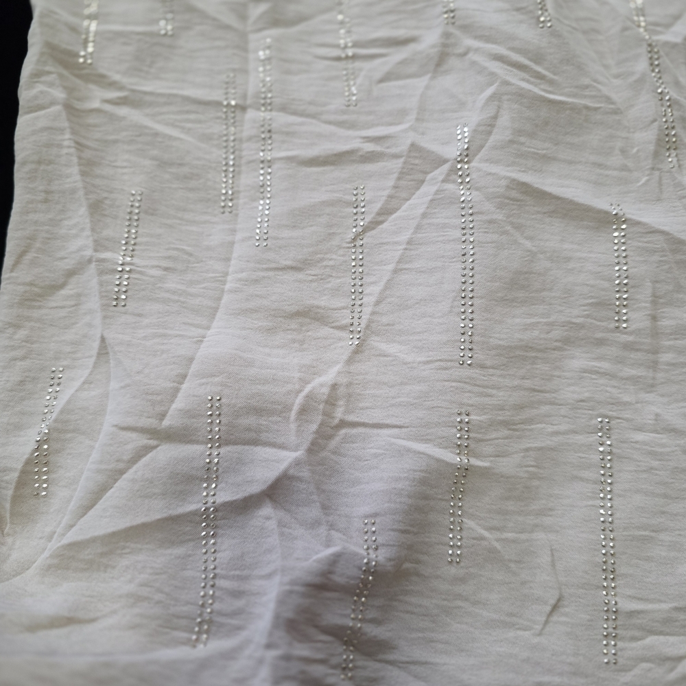 Elegant Cream Sleeveless Tank Top - Picture 5 of 6